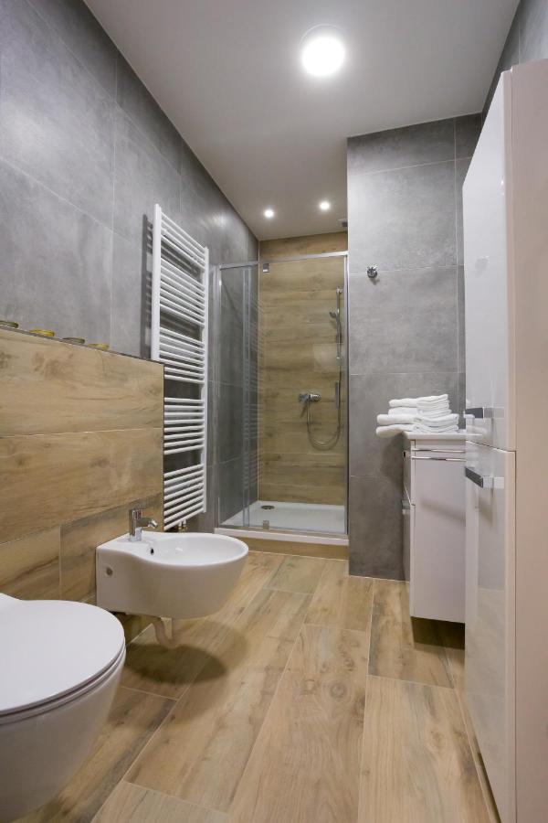 Luxusni Velky Apartman S Terasou V Centru Litomysle エクステリア 写真